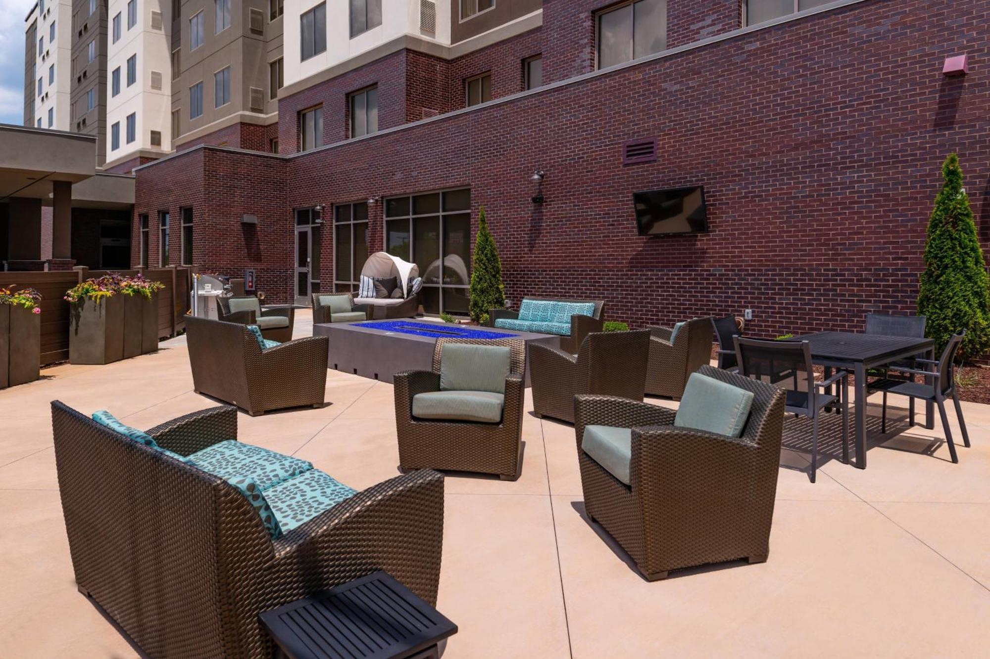 Courtyard By Marriott Charlotte Northlake Exterior foto